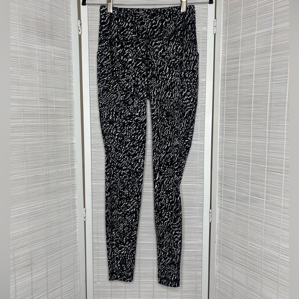 Lululemon Swift Speed High Rise Speckle Trail Black Multi Tight 28” Size 4